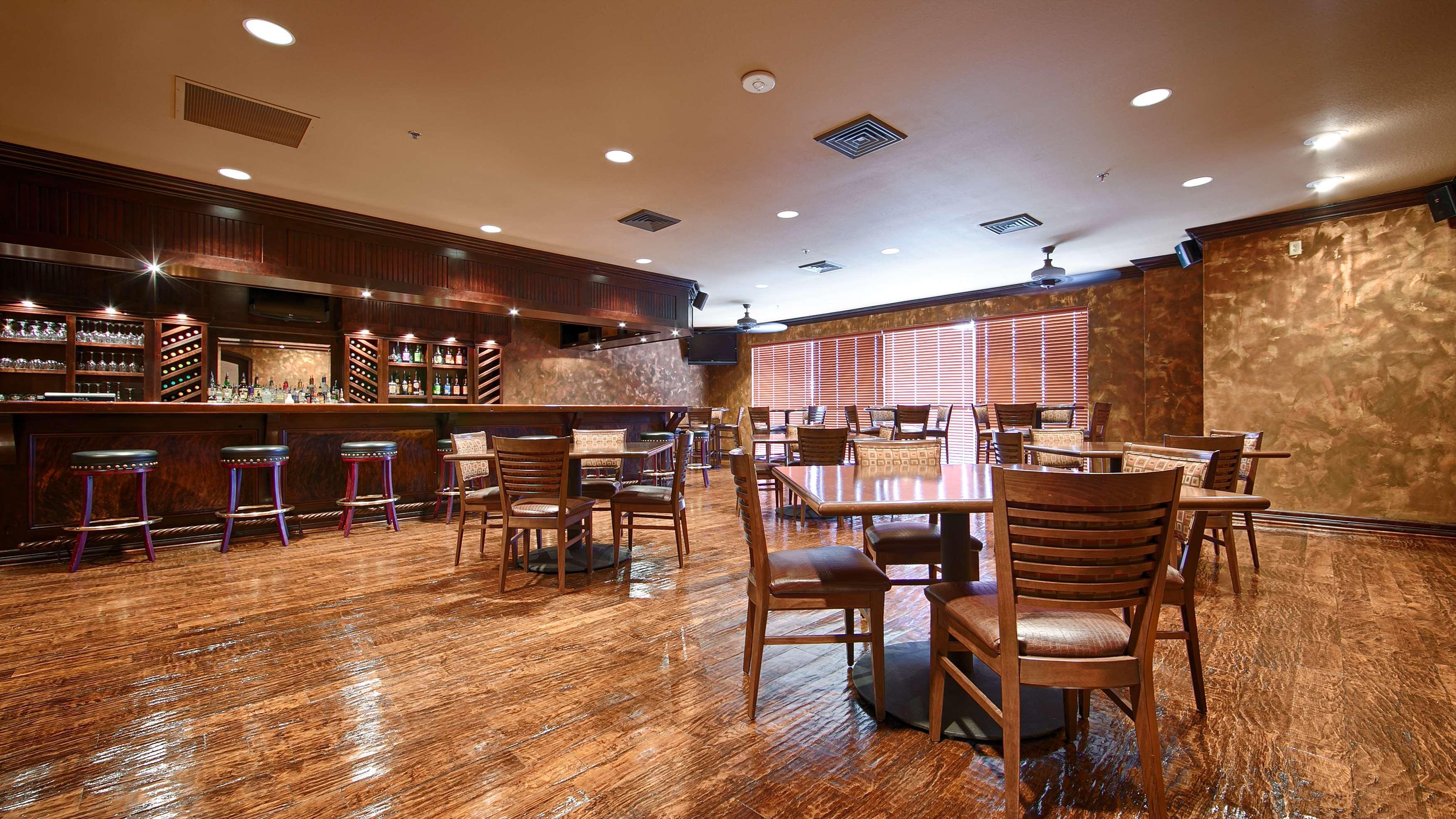 Best Western Plus Cimarron Hotel & Suites Stillwater Eksteriør billede