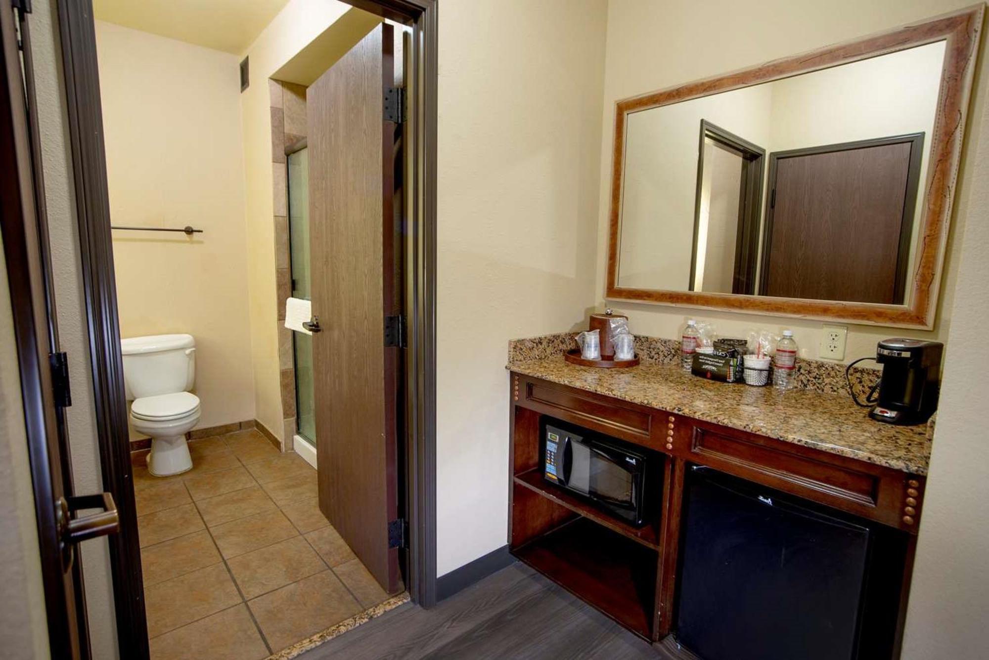Best Western Plus Cimarron Hotel & Suites Stillwater Eksteriør billede